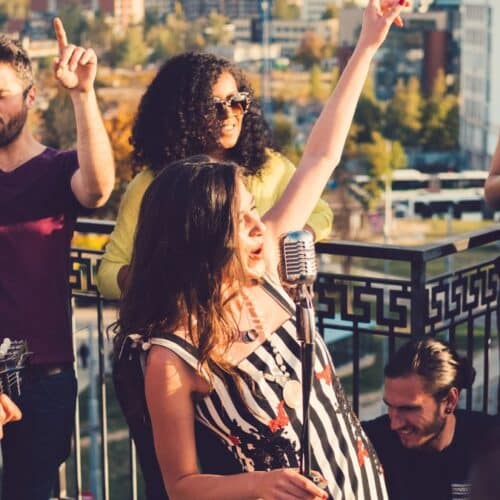 Concerts, expos et spectacles en entreprise : les secrets d'une ambiance au top